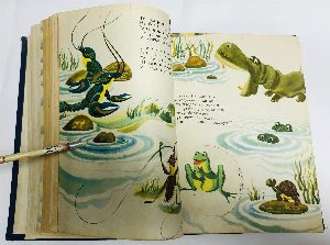 Конволют из 14 детских книг в тонких обложках.