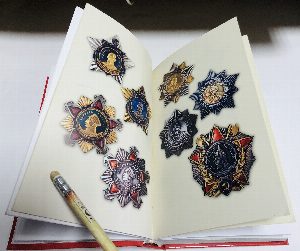 Аверс № 5. Т. 1. Каталог царских и советских наград, знаков, жетонов и настольных медалей