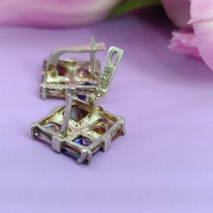 Серебряные серьги с самоцветами и марказитами