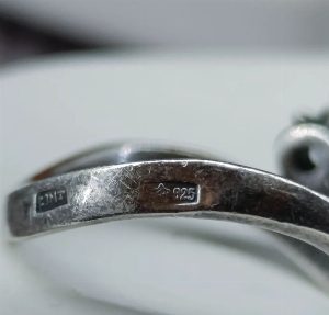 Серебряное кольцо оригинальной формы. СССР