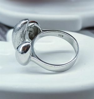 Оригинальное серебряное кольцо