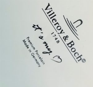 Тарелка из коллекции "It's My" от Villeroy & Boch. Белая