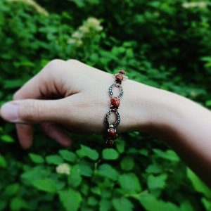 Серебряный браслет с яшмой и марказитами 