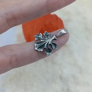 Серебряная винтажная подвеска  "Листик плюща", СССР