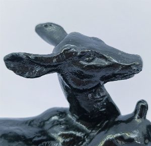 Скульптура "Кормящая лань", УЭТМ. Чугун