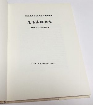 A Varos : 100 Fametszet