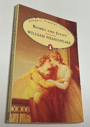 William Shakespeare: Romeo and Juliet.
